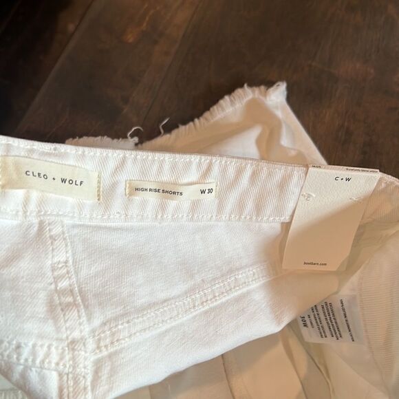 NWT Cleo+Wolf Country Women's High Rise Distressed Shorts Sz-30 - Picture 14 of 15